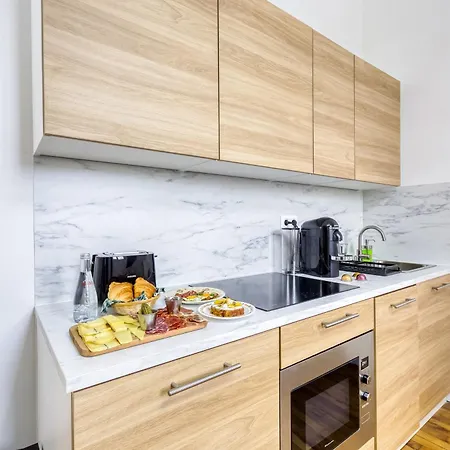 Netflix & Bubbles Daire