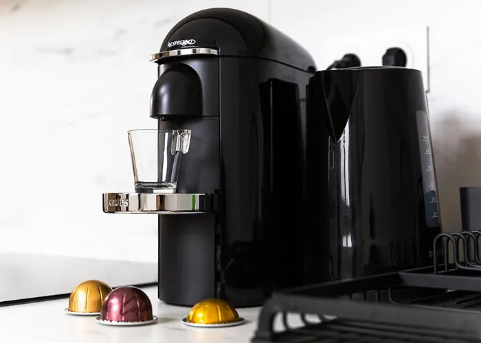 Jacuzzi Romantique, Cosy, Home Cinema, Paris 10Min Apartamento Clichy