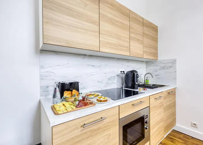 Jacuzzi Romantique, Cosy, Home Cinema, Paris 10Min Apartamento