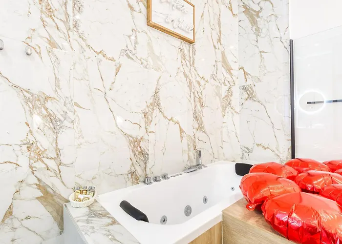 Apartamento Jacuzzi Romantique, Cosy, Home Cinema, Paris 10Min *